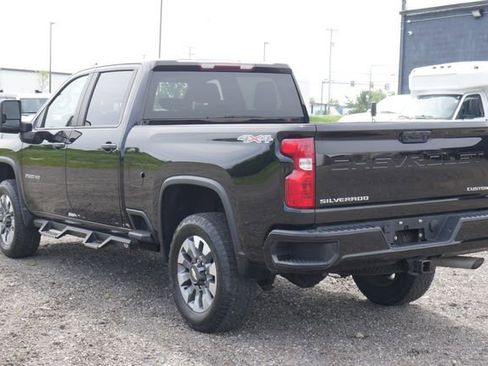 Used 2022 Chevrolet Silverado 2500 Custom w/ Custom Convenience Package AWD/4WD image 8