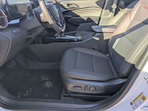 New 2026 Chevrolet Trax RS w/ Sunroof Package FWD image 11