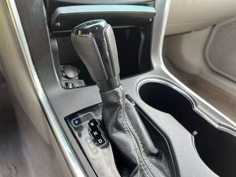 Used 2016 Toyota Camry LE FWD image 21