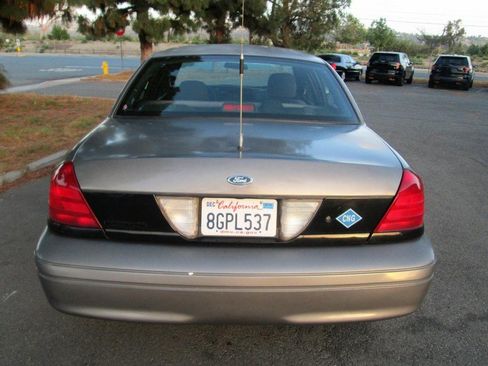 Used 2007 Ford Crown Victoria Police Interceptor image 5