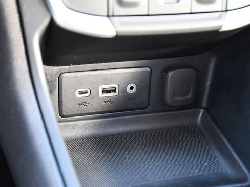 Used 2022 GMC Terrain SLE w/ Driver Convenience Package image 31