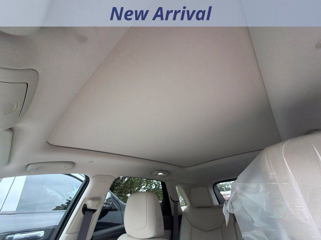 Used 2018 Cadillac XT5 Luxury w/ Driver Awareness Package AWD/4WD image 10