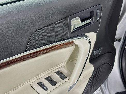 Used 2011 Lincoln MKZ Hybrid w/ 201A Rapid Spec Order Code FWD image 18