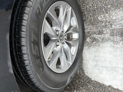 Used 2021 Toyota Sienna LE image 27