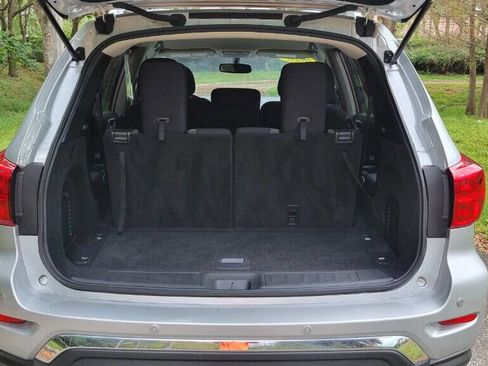 Used 2020 Nissan Pathfinder SV image 12