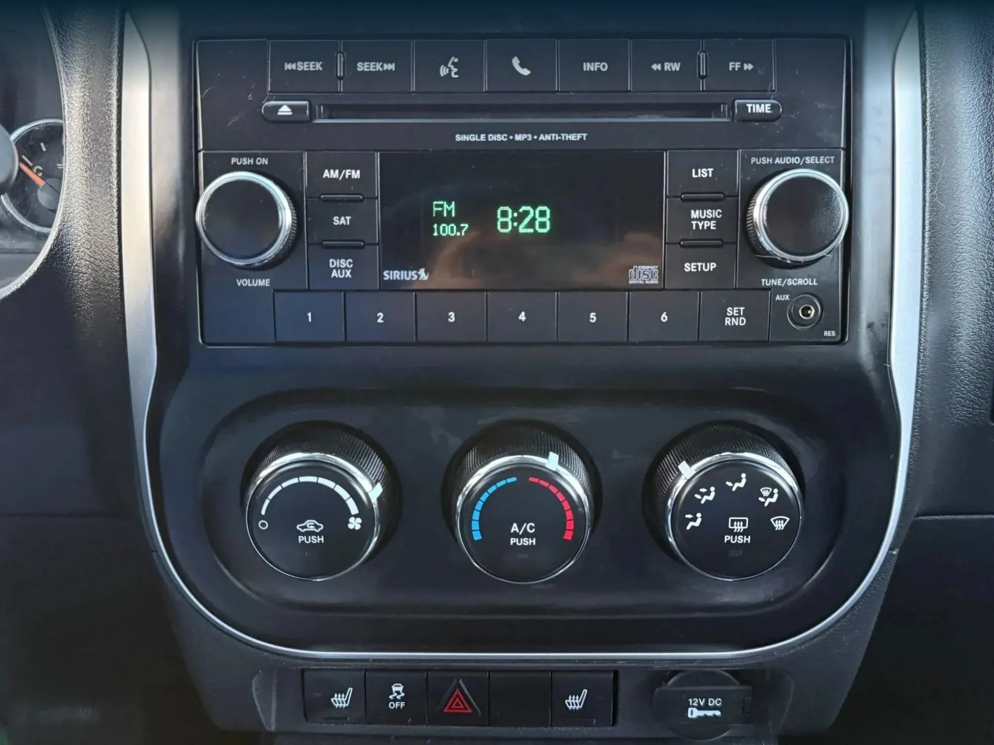 Used 2015 Jeep Compass High Altitude AWD/4WD image 25