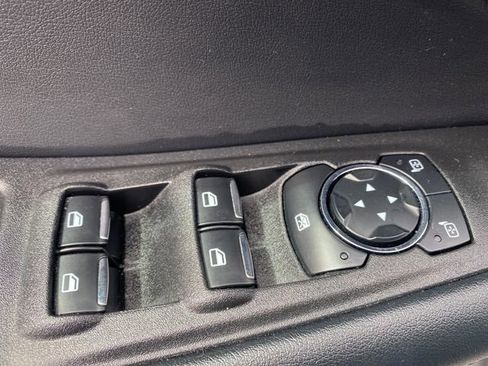 Used 2024 Ford Edge SEL image 14