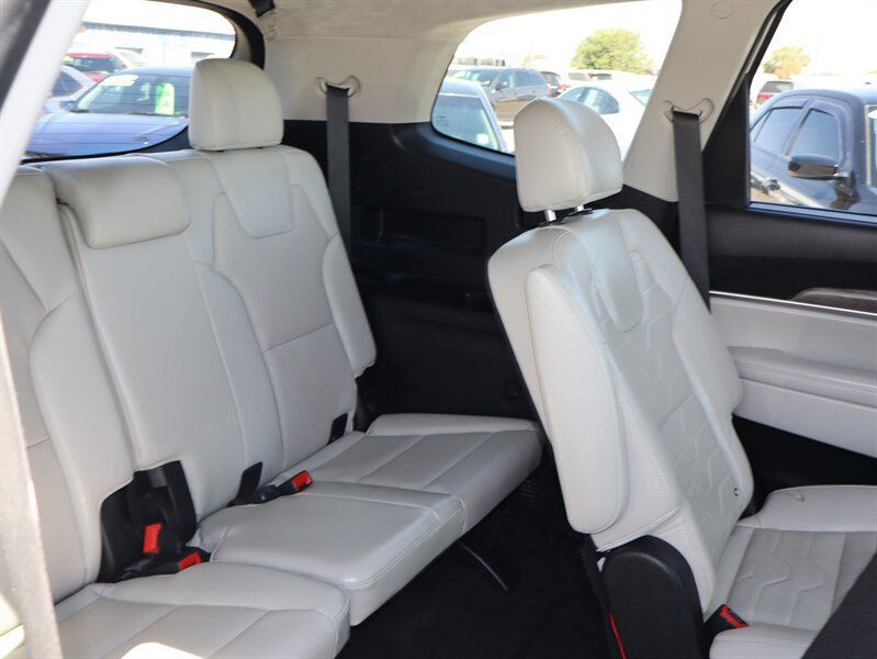 Used 2022 Kia Telluride SX w/ SX Prestige Package AWD/4WD image 13