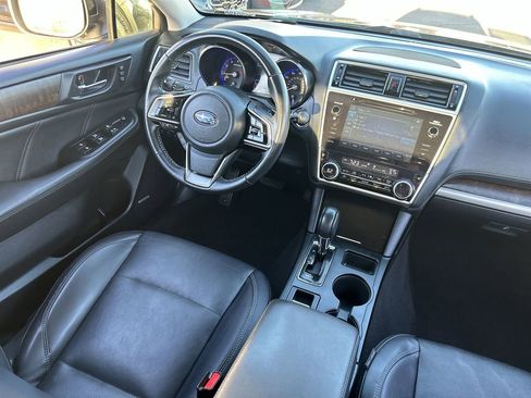 Used 2018 Subaru Outback 2.5i Limited image 10