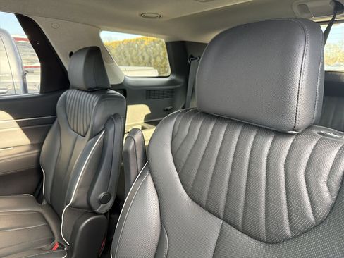 Used 2023 Hyundai Palisade Limited image 26
