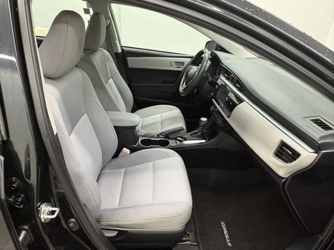 Used 2015 Toyota Corolla LE image 27