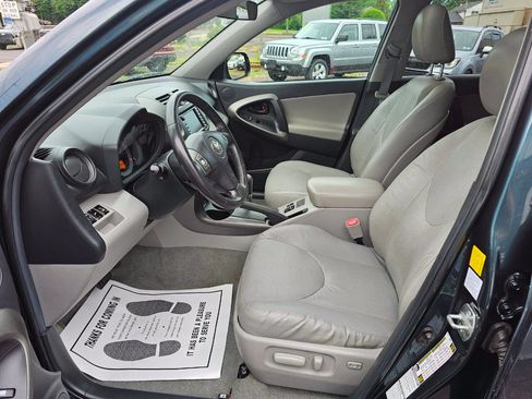 Used 2011 Toyota RAV4 Limited AWD/4WD image 8