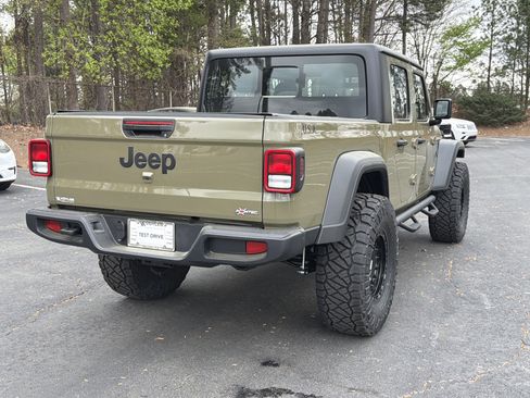 New 2026 Jeep Gladiator Sport AWD/4WD image 16