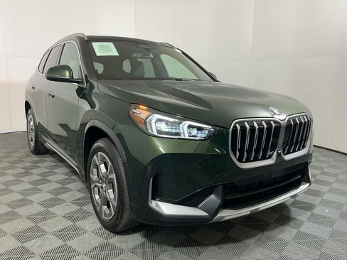 Certified 2025 BMW X1 xDrive28i w/ Technology Package image 4