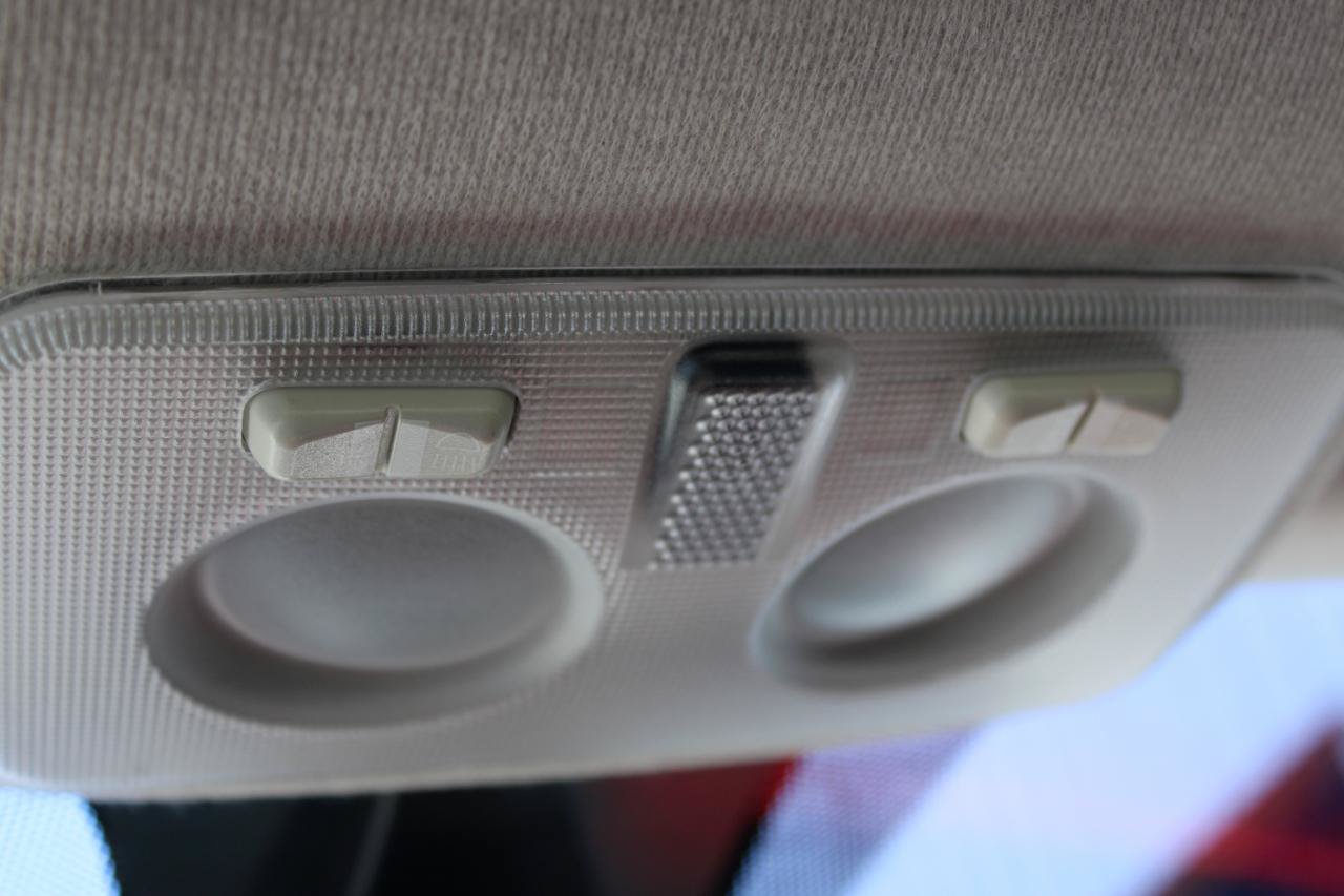 Used 2012 FIAT 500 Lounge w/ Luxury Leather Pkg FWD image 32