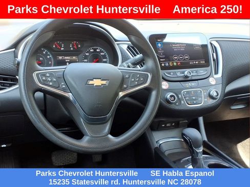 Certified 2024 Chevrolet Malibu LT FWD image 3