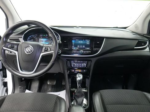 Used 2022 Buick Encore Preferred AWD/4WD image 28