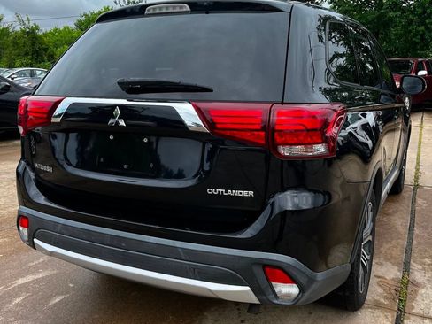 Used 2016 Mitsubishi Outlander SE AWD/4WD image 7