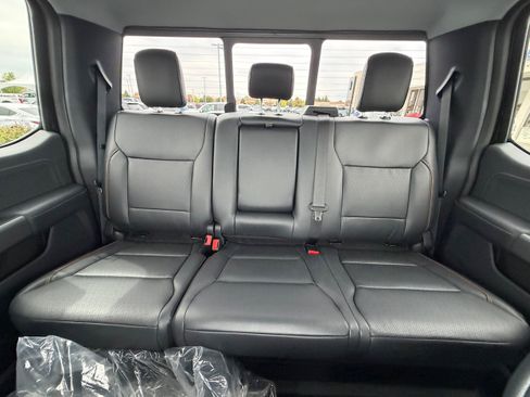 New 2026 Ford F350 Lariat w/ Black Appearance Package AWD/4WD image 32