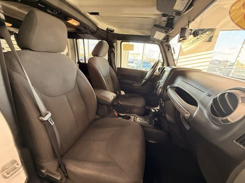 Certified 2018 Jeep Wrangler Unlimited Sport S image 15