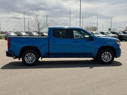 Used 2024 Chevrolet Silverado 1500 RST AWD/4WD image 5