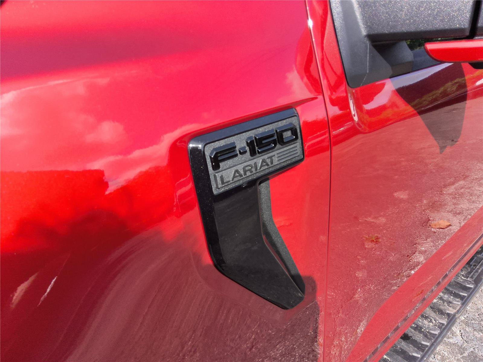 New 2026 Ford F150 Lariat w/ Equipment Group 501A Mid AWD/4WD image 11