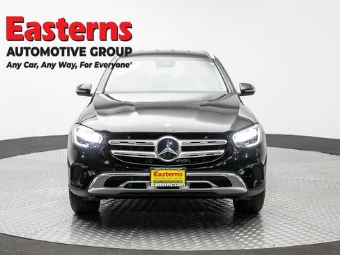 Used 2022 Mercedes-Benz GLC 300 4MATIC w/ Premium Package Lite image 2