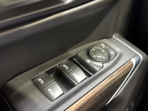 Used 2019 Chevrolet Silverado 1500 LT w/ All-Star Edition AWD/4WD image 31