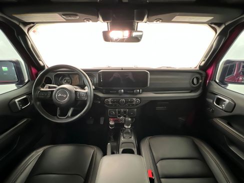 Used 2024 Jeep Wrangler Unlimited Rubicon 392 image 9