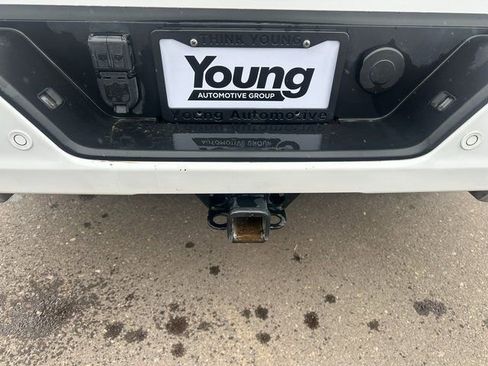 Used 2024 GMC Sierra 1500 AT4 w/ Technology Package AWD/4WD image 12