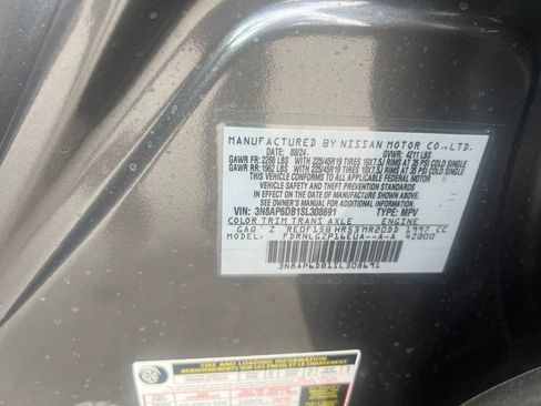Certified 2025 Nissan Kicks SR AWD/4WD image 30