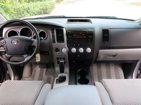 Used 2010 Toyota Tundra 4x4 Double Cab image 39