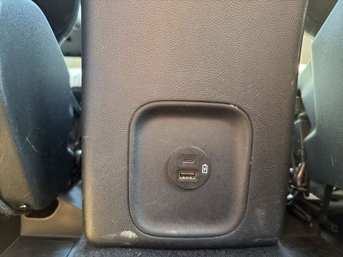 Used 2022 Ford Escape SE FWD image 12