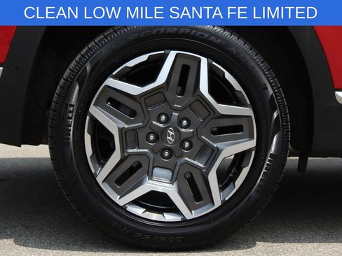 Used 2021 Hyundai Santa Fe Limited AWD/4WD image 25
