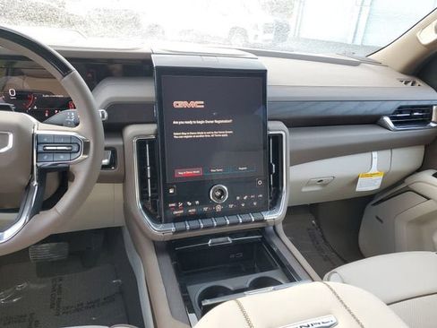 New 2026 GMC Yukon Denali w/ Denali Reserve Package image 14