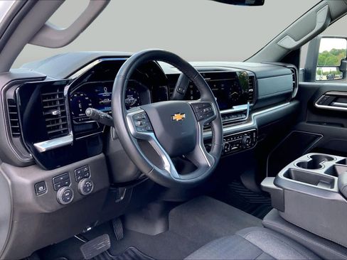 Used 2025 Chevrolet Silverado 2500 LT w/ Safety Package AWD/4WD image 17