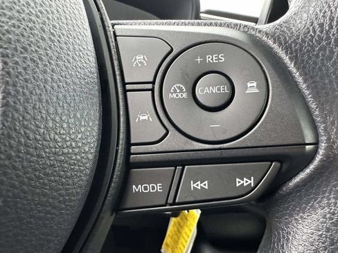 Used 2023 Toyota Corolla LE FWD image 28