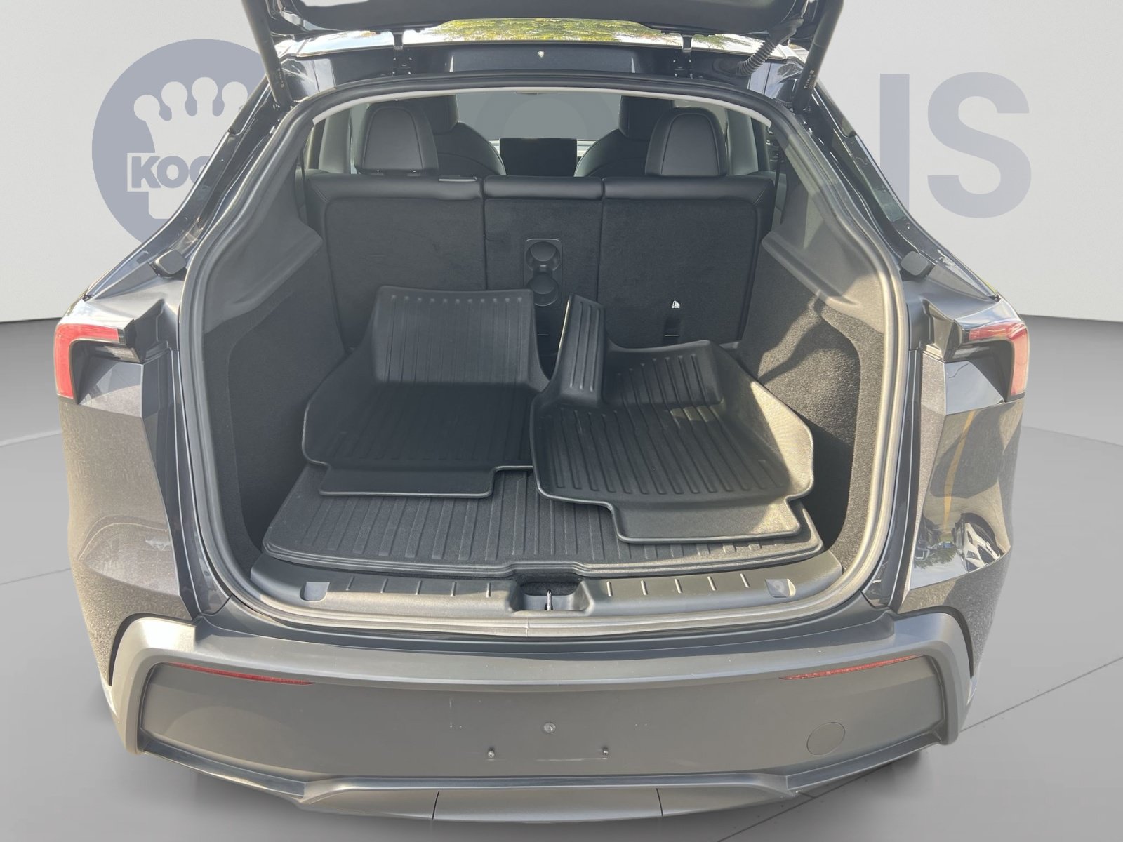 Used 2026 Tesla Model Y 2WD image 24