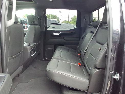 Used 2024 GMC Sierra 1500 SLT w/ SLT Convenience Package AWD/4WD image 26
