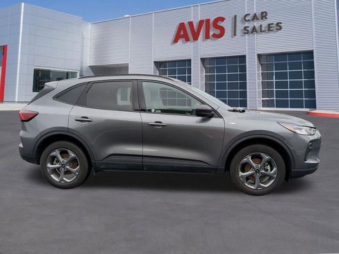 Used 2025 Ford Escape ST-Line AWD/4WD image 5