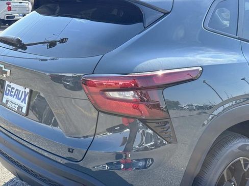 New 2026 Chevrolet Trax LT w/ Driver Confidence Package image 13