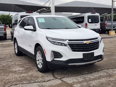 Certified 2022 Chevrolet Equinox LT FWD image 3