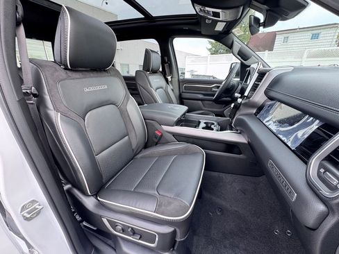 New 2026 RAM 1500 Laramie w/ Night Edition AWD/4WD image 18