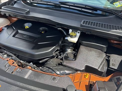 Used 2017 Ford Escape Titanium AWD/4WD image 12