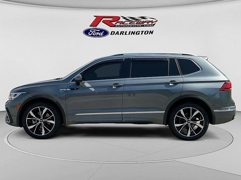 Used 2024 Volkswagen Tiguan SEL R-Line AWD/4WD image 2