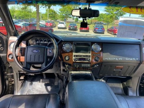 Used 2012 Ford F250 Lariat w/ Lariat Ultimate Pkg AWD/4WD image 17