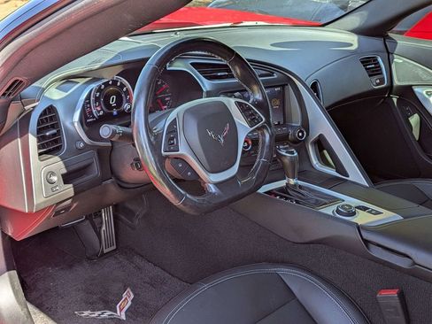 Used 2019 Chevrolet Corvette Stingray Coupe w/ 1LT RWD image 29