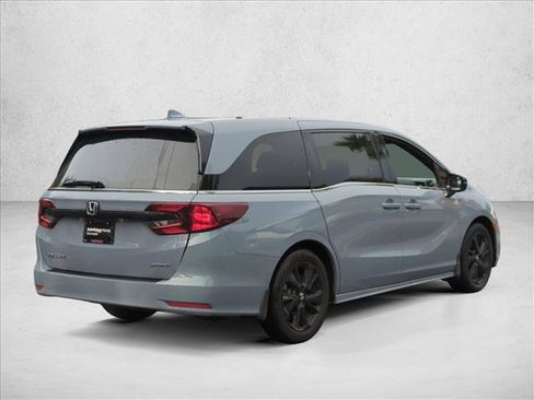 Used 2024 Honda Odyssey Sport image 5