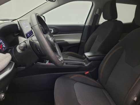 Used 2022 Jeep Compass Sport image 17