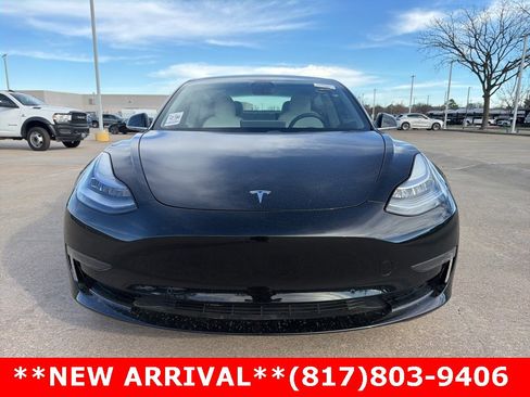 Used 2020 Tesla Model 3 Standard Range image 2
